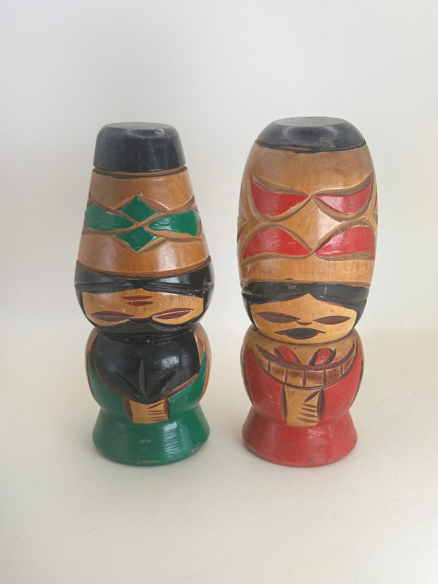 K15147 - Sōsaku Kokeshi de Muñecas Nipopo ニポポ人形