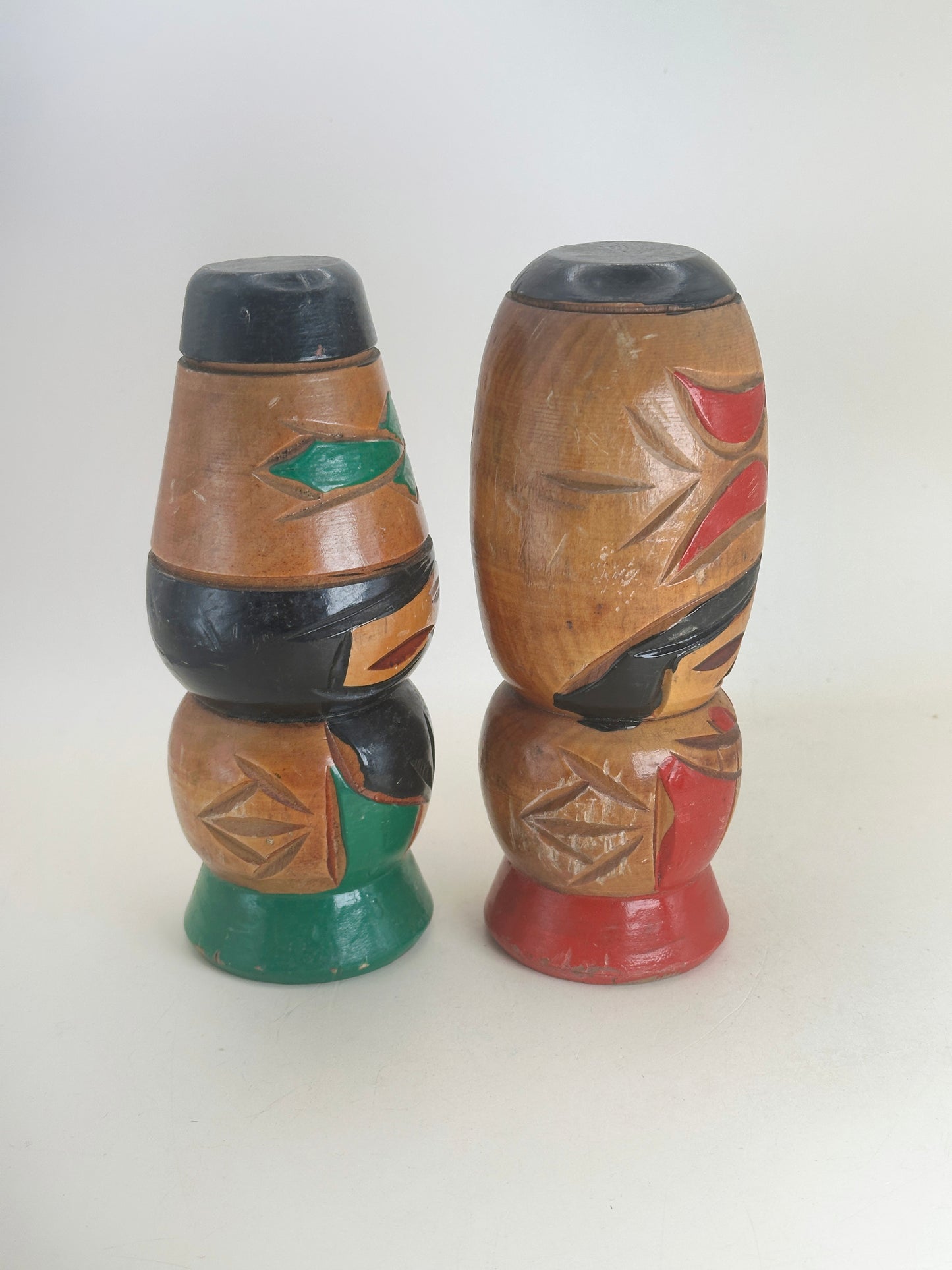 K15147 - Sōsaku Kokeshi de Muñecas Nipopo ニポポ人形