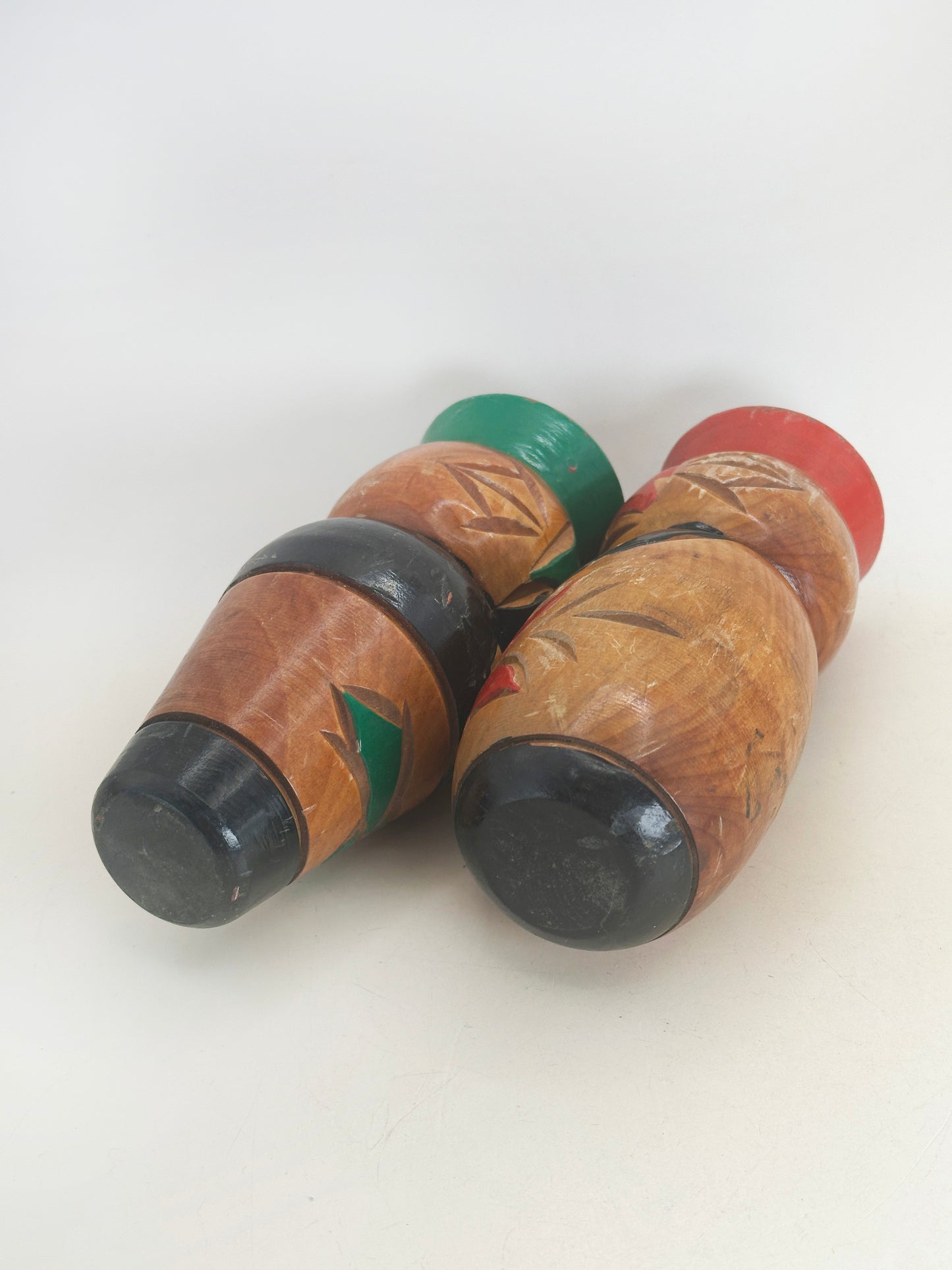 K15147 - Sōsaku Kokeshi de Muñecas Nipopo ニポポ人形