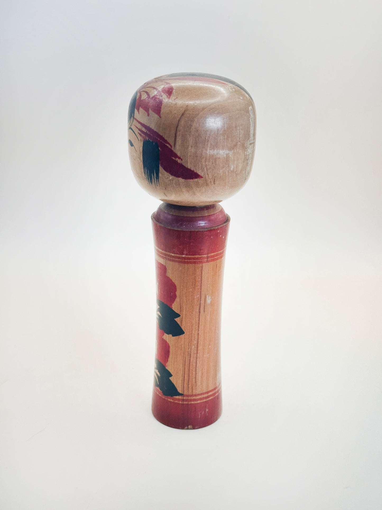 K18176 - Shingata Kokeshi by Tadashi Iwasaki 岩崎忠