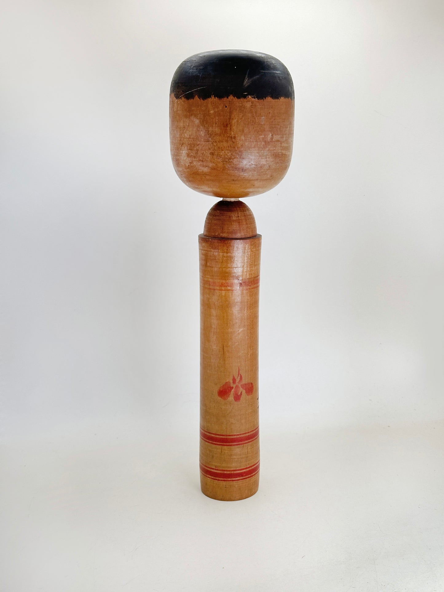 K30036 - Kokeshi de Hijiori de Ushizō Sato 佐藤丑蔵