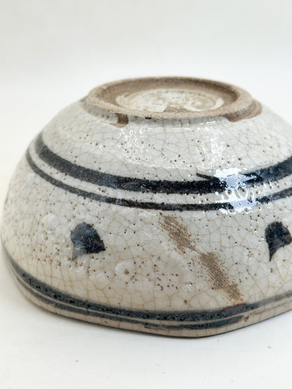 TB404 -  Karatsu-yaki kashibachi Bowl 唐津焼