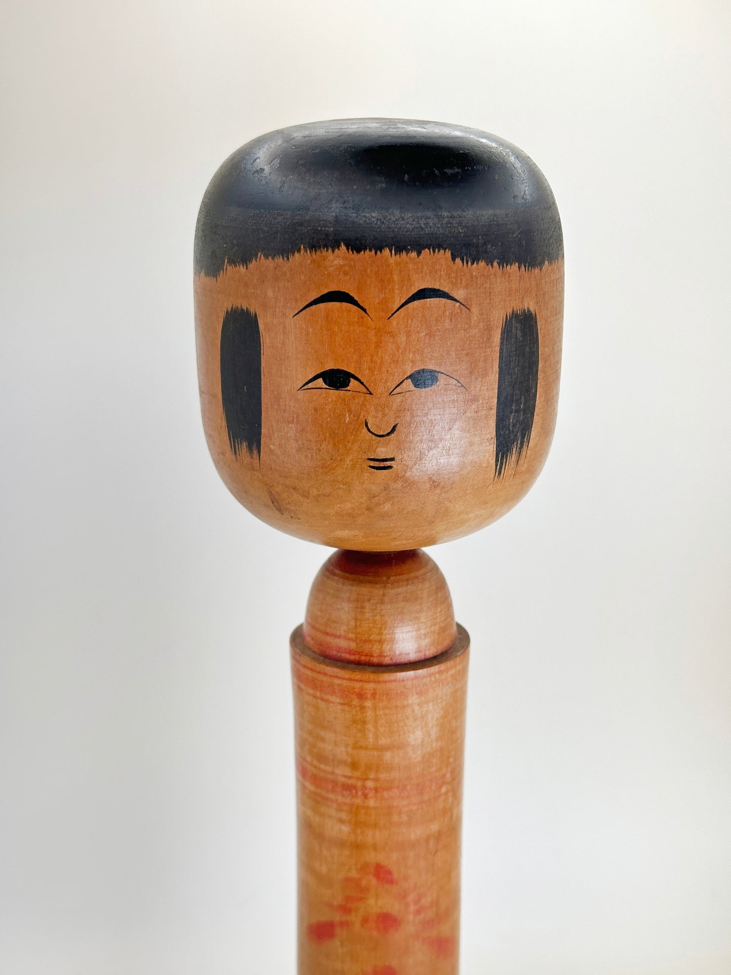 K30036 - Kokeshi de Hijiori de Ushizō Sato 佐藤丑蔵