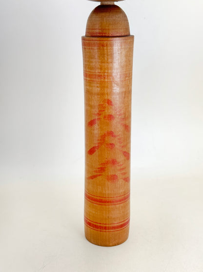 K30036 - Kokeshi de Hijiori de Ushizō Sato 佐藤丑蔵