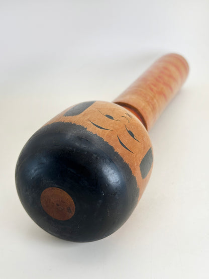 K30036 - Kokeshi de Hijiori de Ushizō Sato 佐藤丑蔵