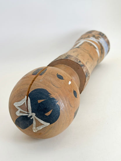 K30037 - Omiyage Kokeshi de Naruko Onsen 鳴子