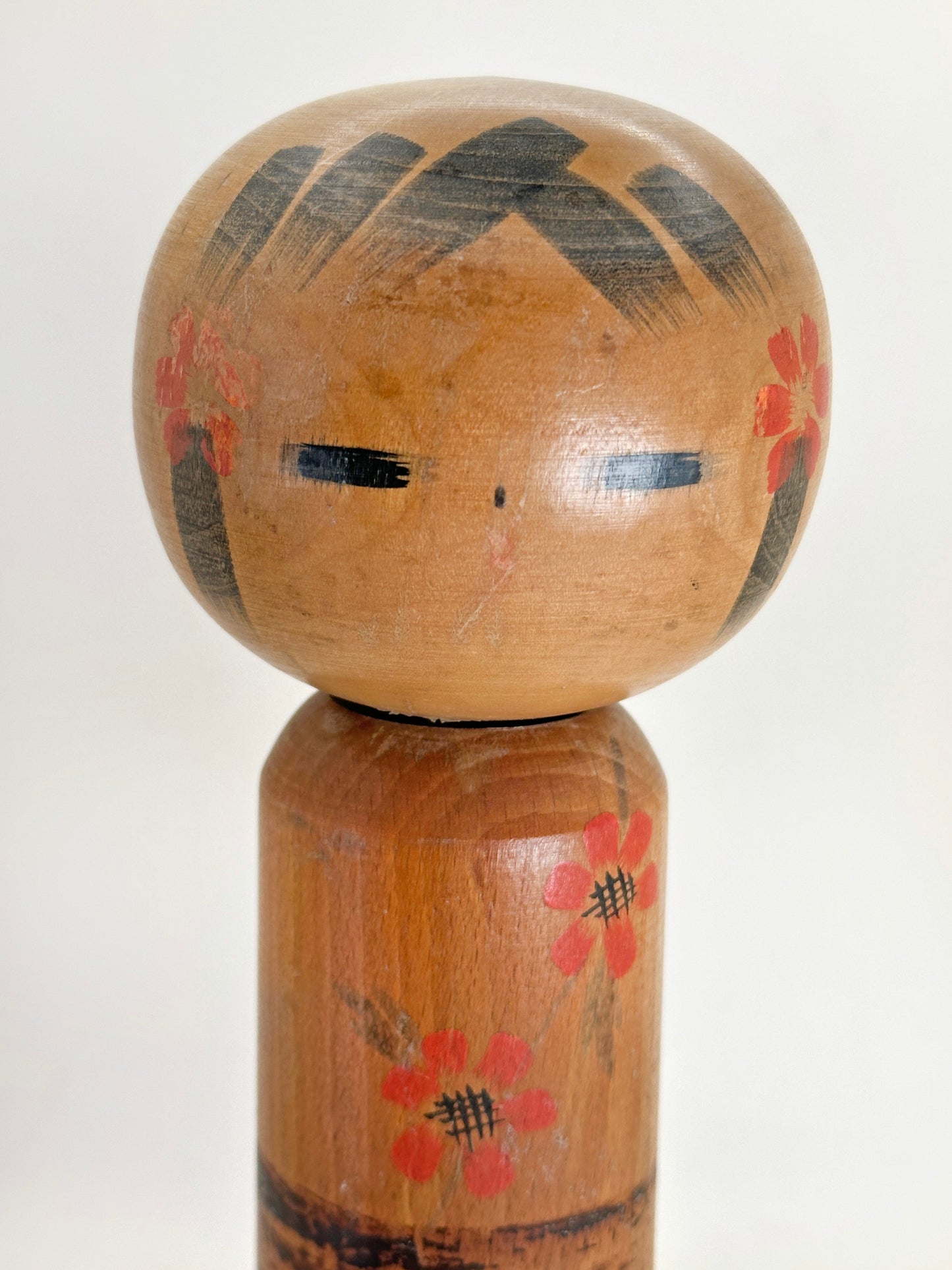 K25163 - Kokeshi sōsaku de Eiko Shibata 柴田栄子