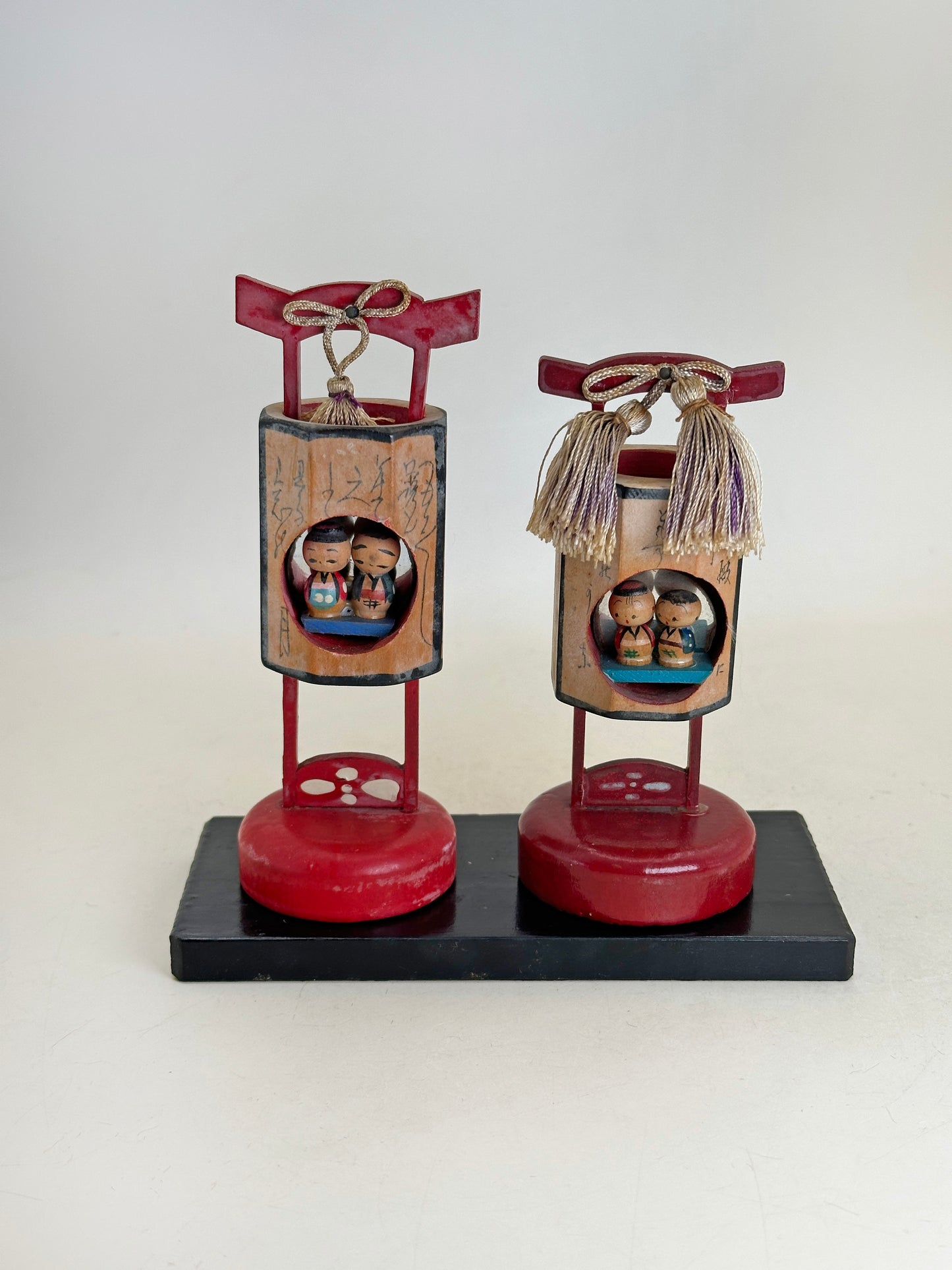 FT438 - Omiyage Kokeshi of andon 行灯