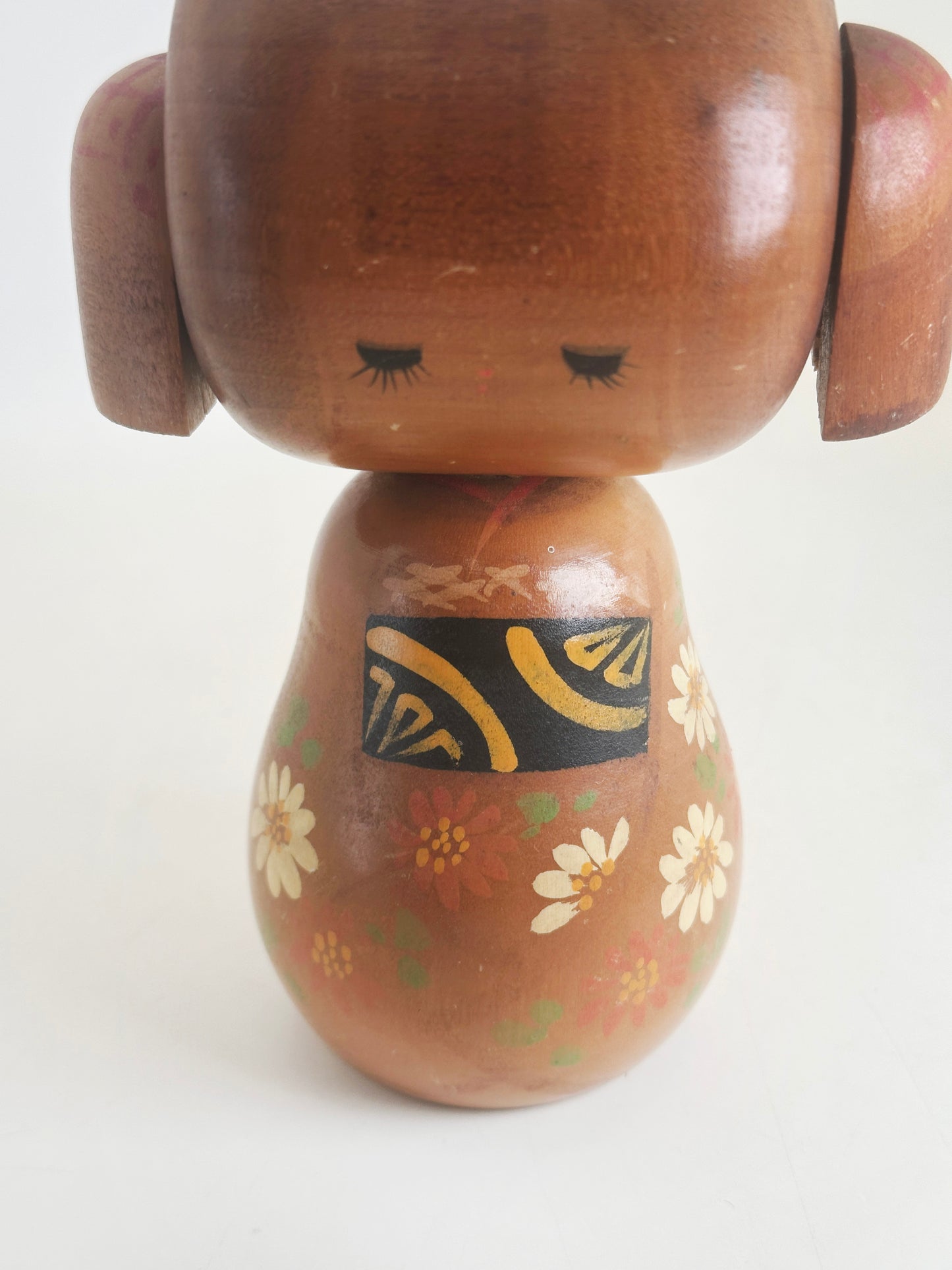 K15149 - Sosaku kokeshi by Hajime Miyashita 宮下はじめ