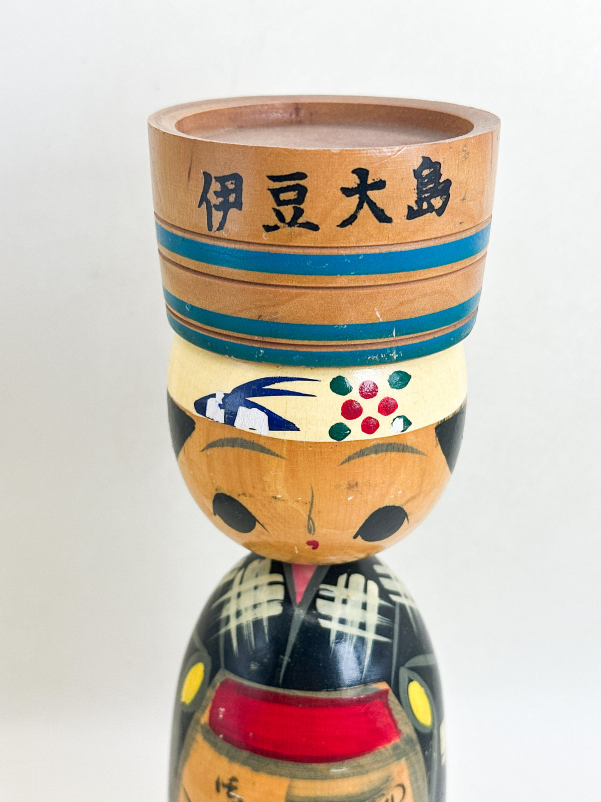 K25226 - Omiyage Kokeshi from Izu Ōshima 伊豆大島