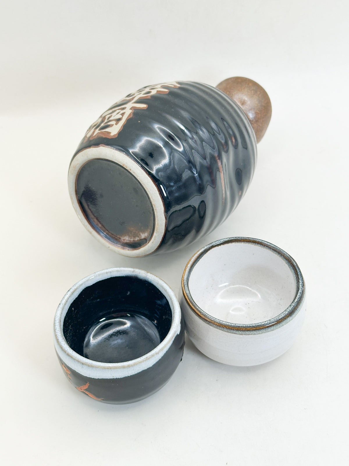TB409 - Kyō-yaki Sake Set 京焼