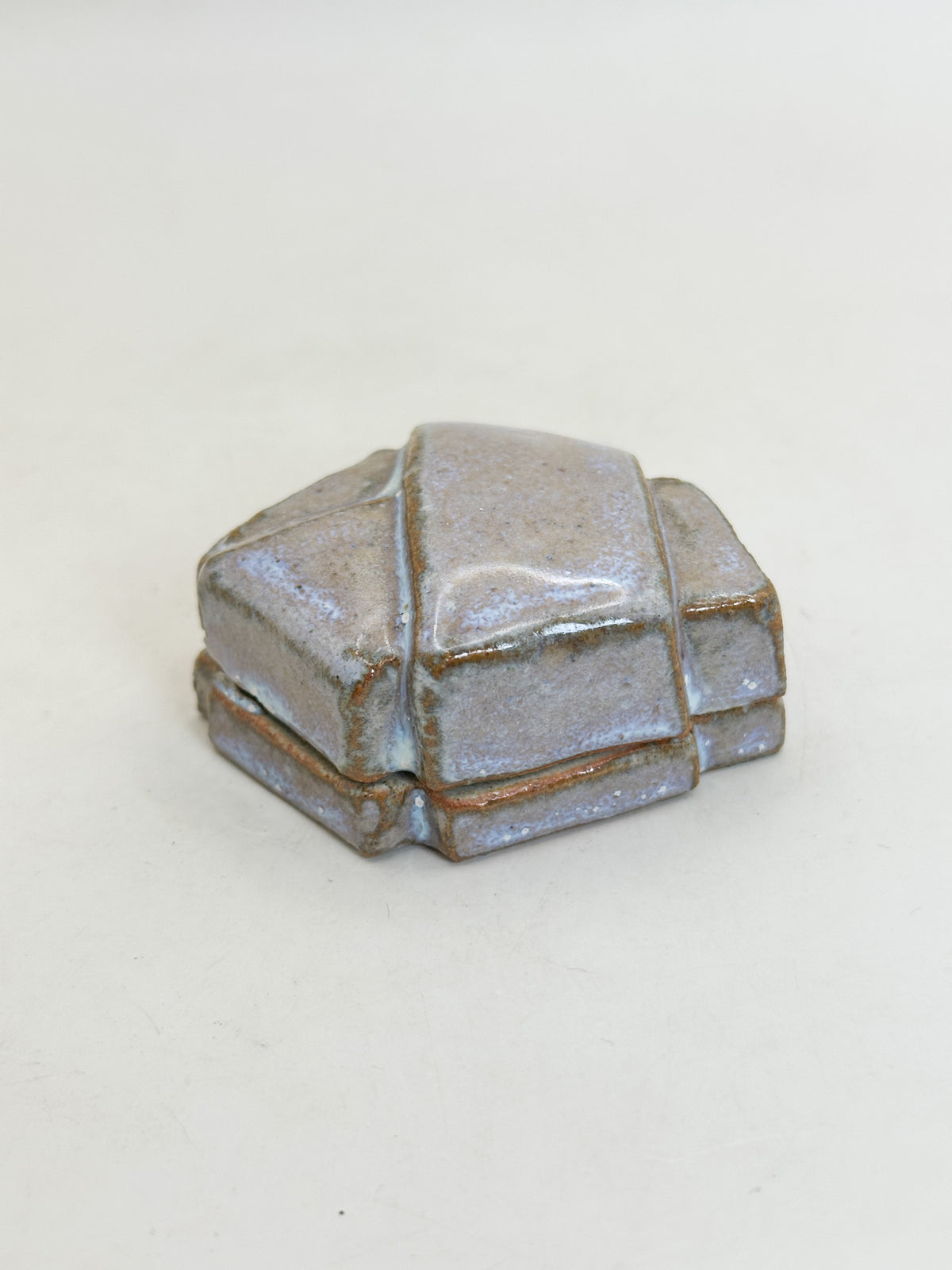 TB407 - Akahada-yaki Kōgō Box 赤膚焼