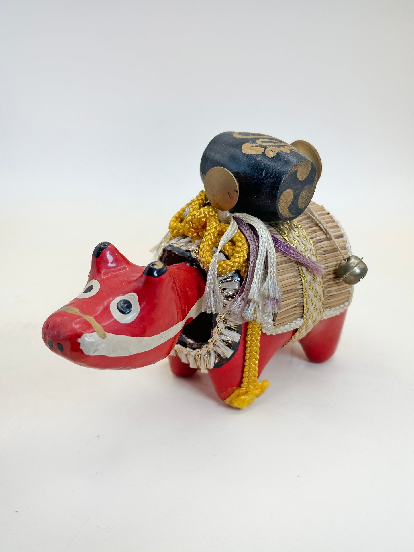 FT288 - Hariko Akabeko – Red Cow Paper Mache 赤べこ