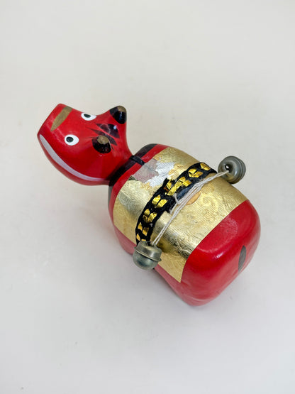 FT289 - Hariko Akabeko – Red Cow Paper Mache 赤べこ