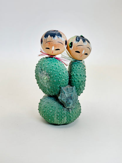 K10168 - RARE omiyage Cactus Kokeshi de Miyagi 宮城