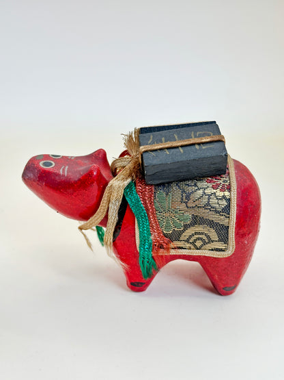 FT297 - Hariko Akabeko – Red Cow Paper Mache 赤べこ