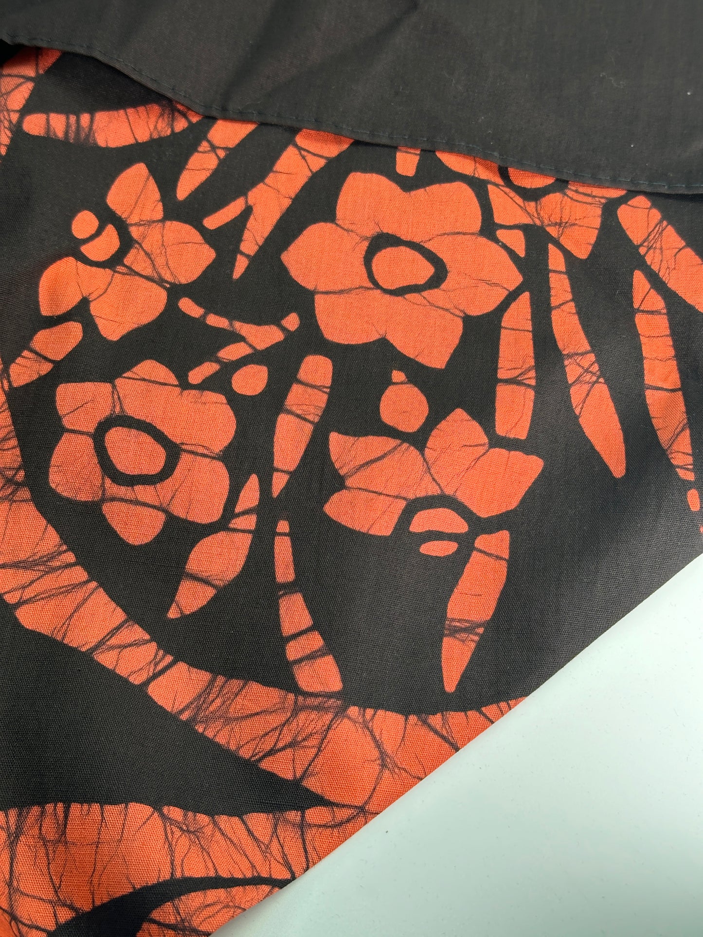 FA28 - Rōketsu-zome Furoshiki Cloth ろうけつ染め