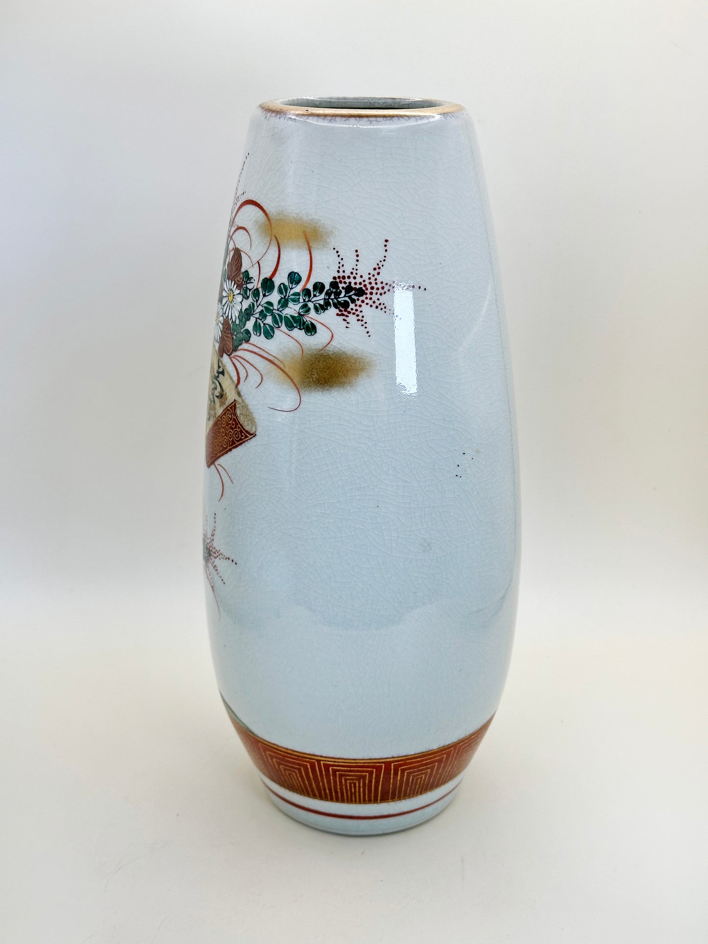 TB151 - Kutani-yaki porcelain vase 九谷焼