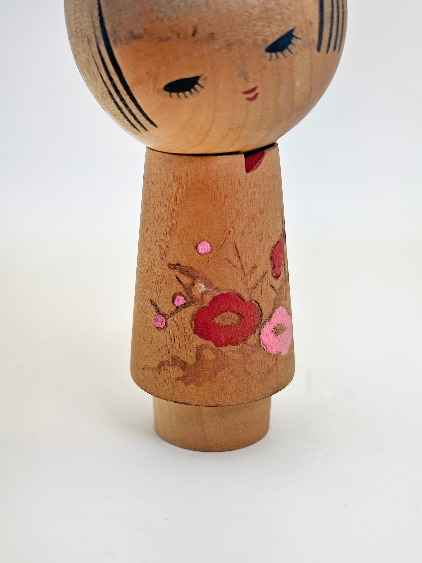 K15111 - Sosaku kokeshi doll of spring 春待ち
