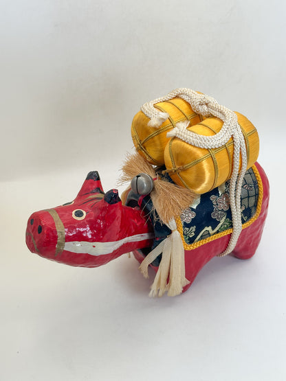 FT570 - Folk crafts Akabeko Cow 赤べこ