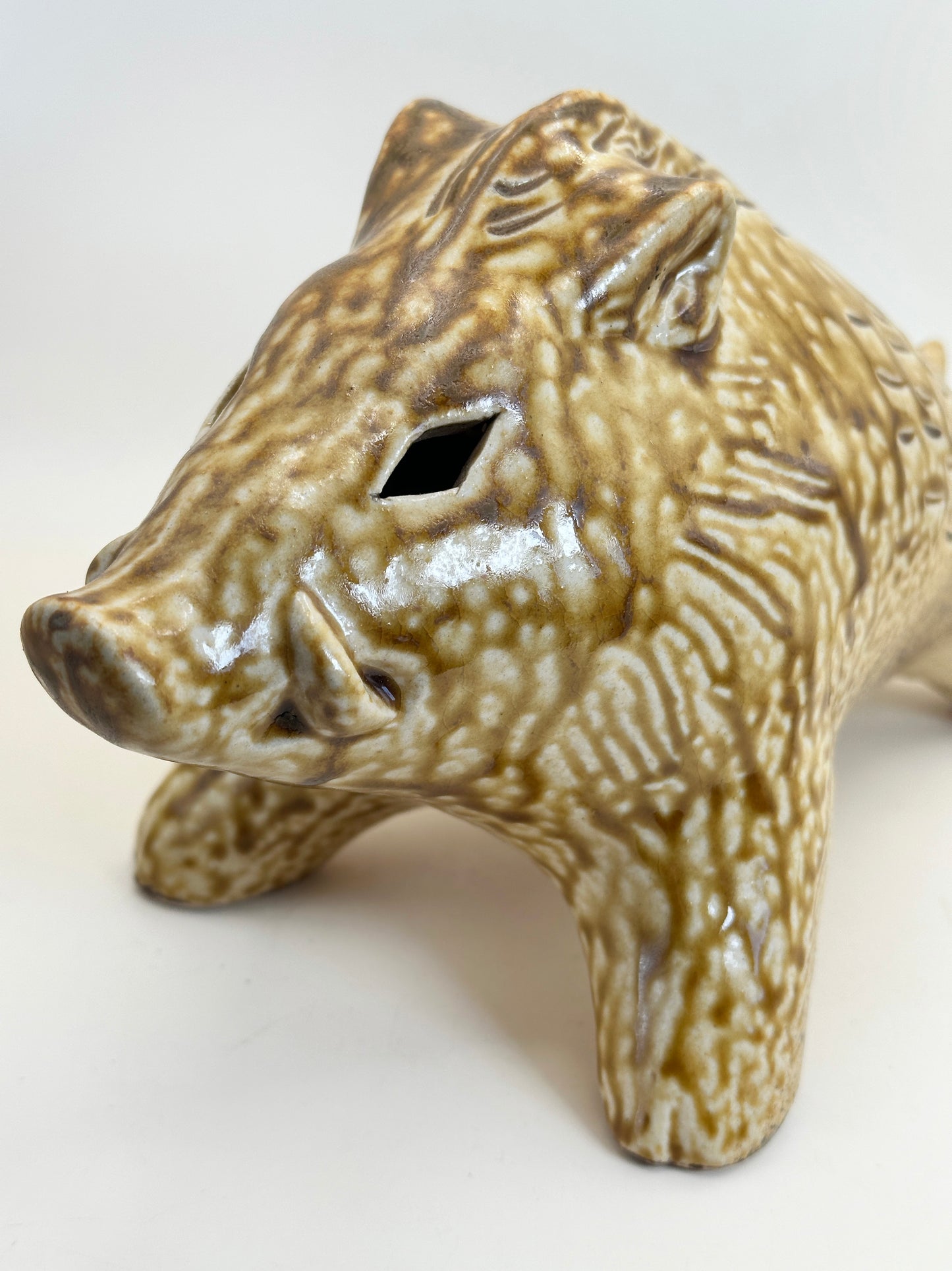 FT301 - Kiseto Ceramic figurine of a wild boar 黄瀬戸