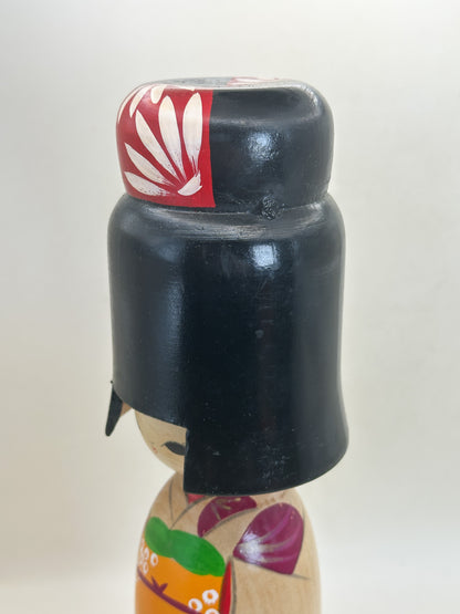 K30100 - Sōsaku kokeshi by Eiko Shibata 柴田栄子