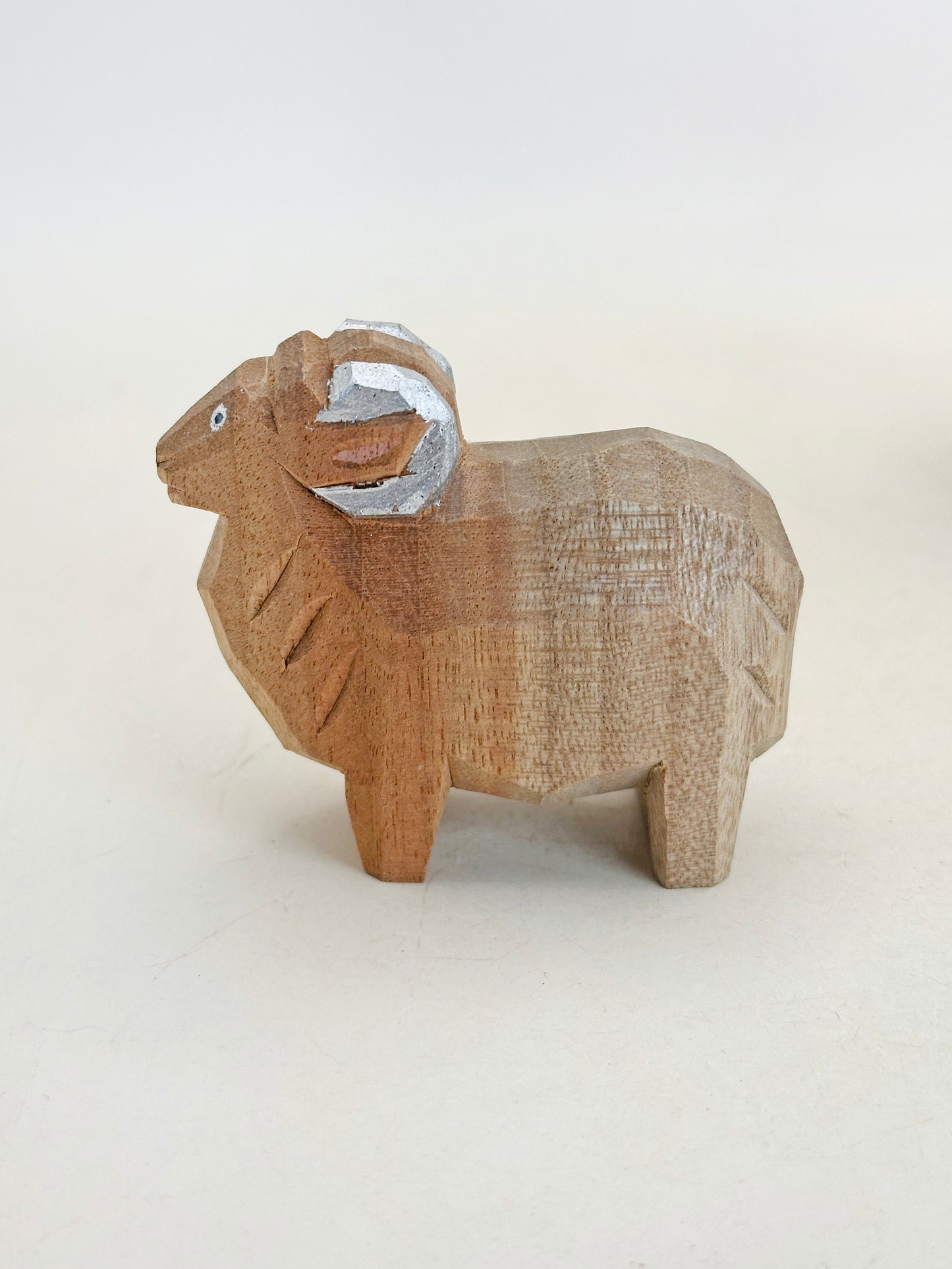 FT435 -  Woodcarving figurine from Kasuga Taisha 春日大社