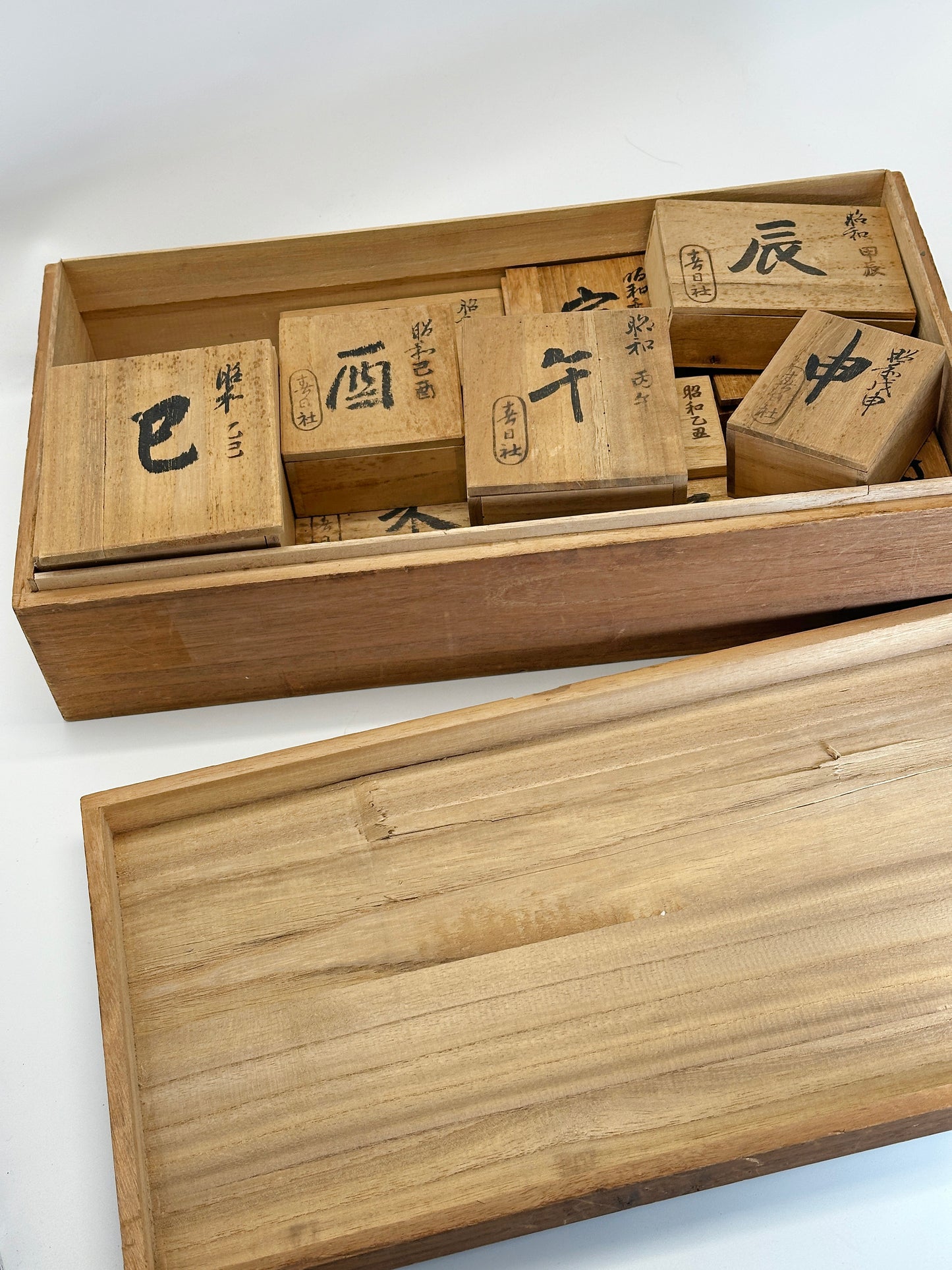 FT437 - Woodcarving figurine set from Kasuga Taisha 春日大社