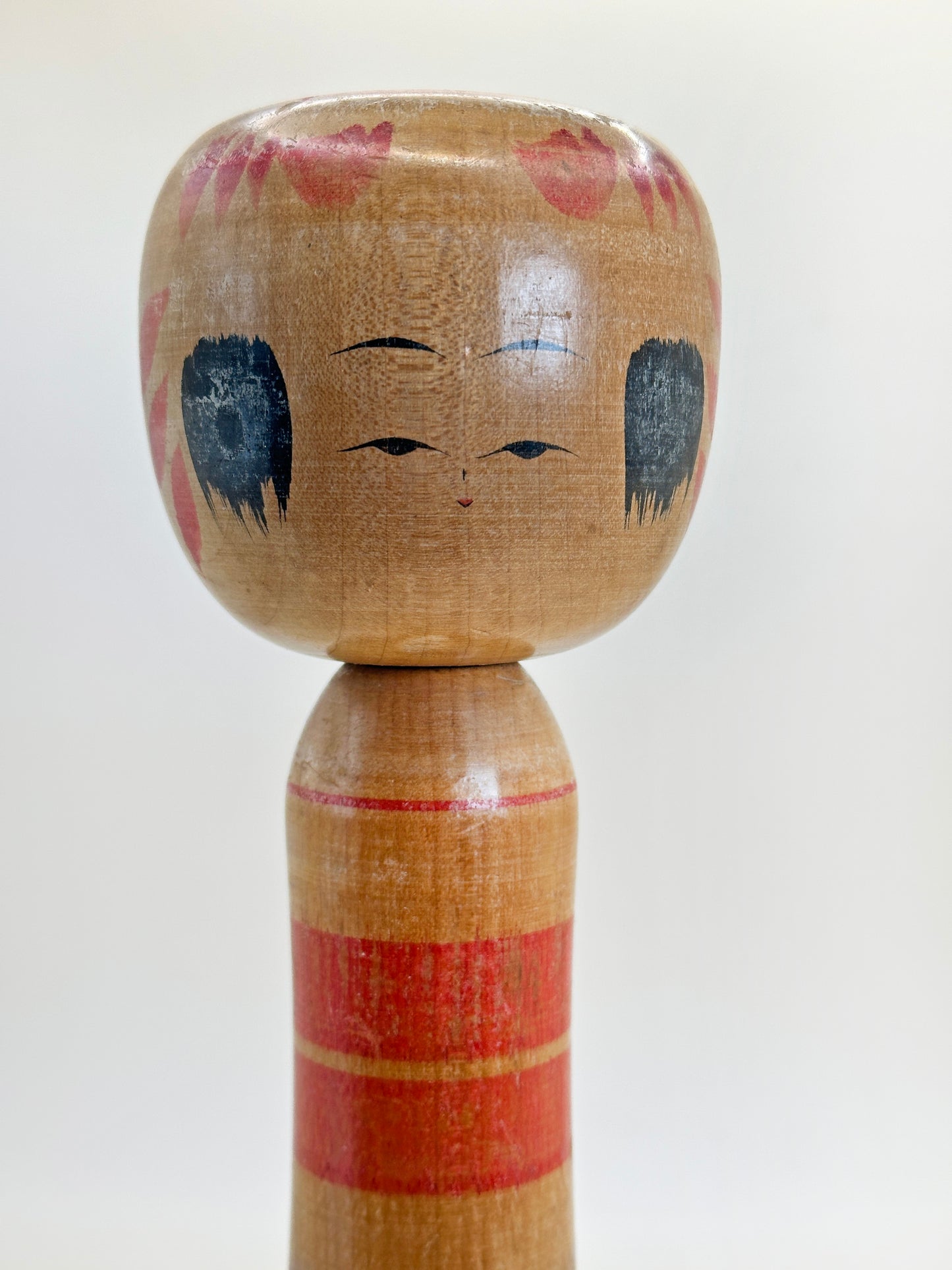 K25104 - Yajiro Kokeshi by Manabu Niiyama 新山学