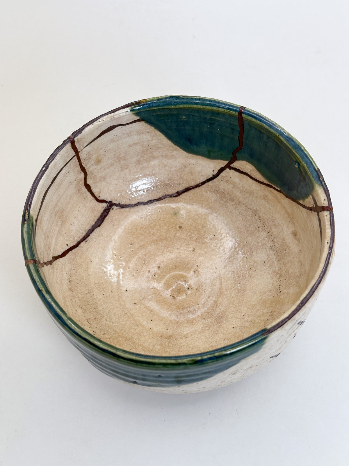 TB448 - Chawan Matcha Bowl of Oribe-yaki 織部焼