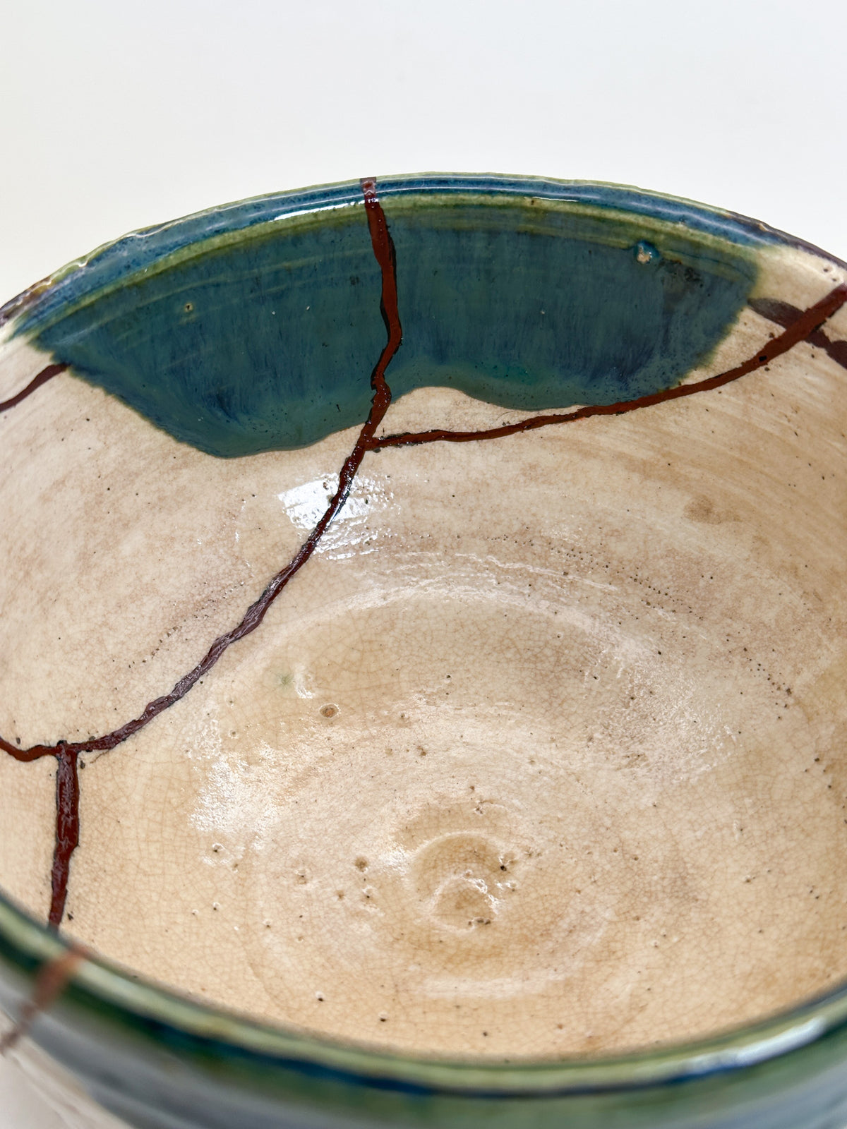 TB448 - Chawan Matcha Bowl of Oribe-yaki 織部焼