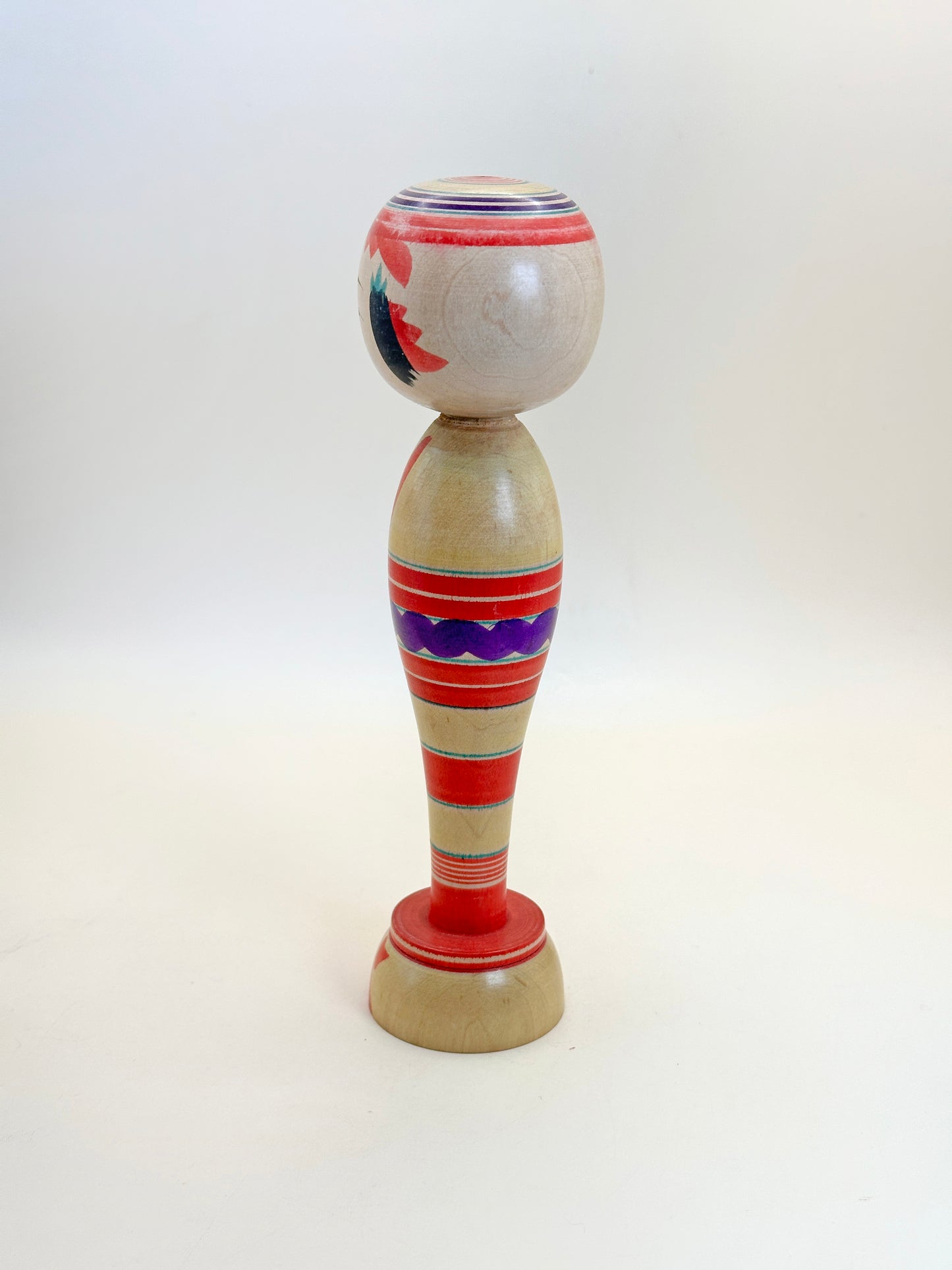 K18133 - Yajiro Kokeshi by Yoshitaro Niiyama 新山吉太郎