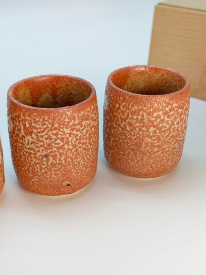 TB275 - Shino-yaki yunomi tea cups 志野焼