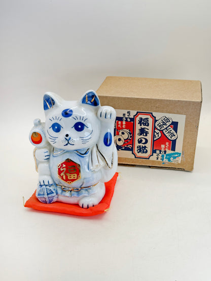 FT444 -  Arita ware Maneki Neko Cat 有田焼