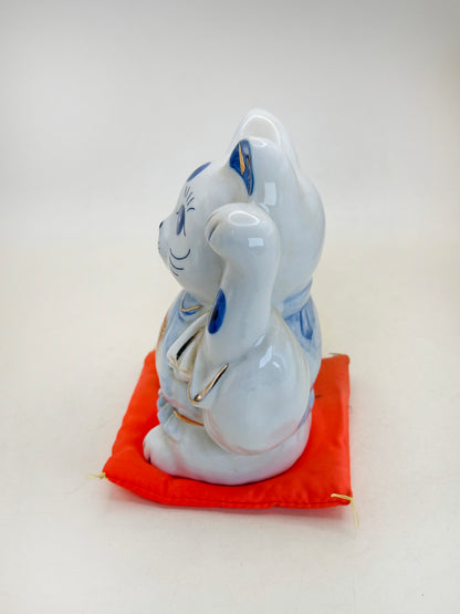 FT444 -  Arita ware Maneki Neko Cat 有田焼