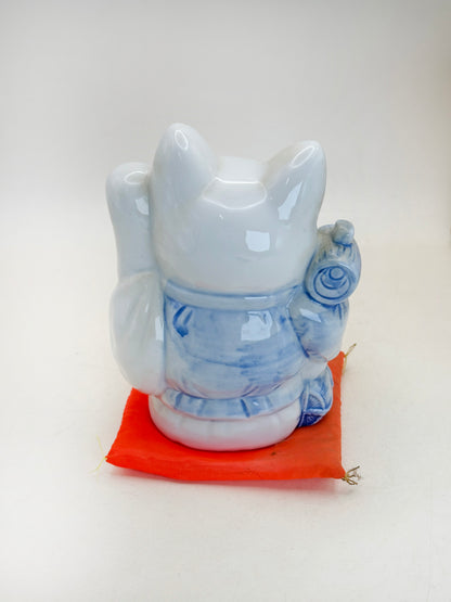 FT444 -  Arita ware Maneki Neko Cat 有田焼