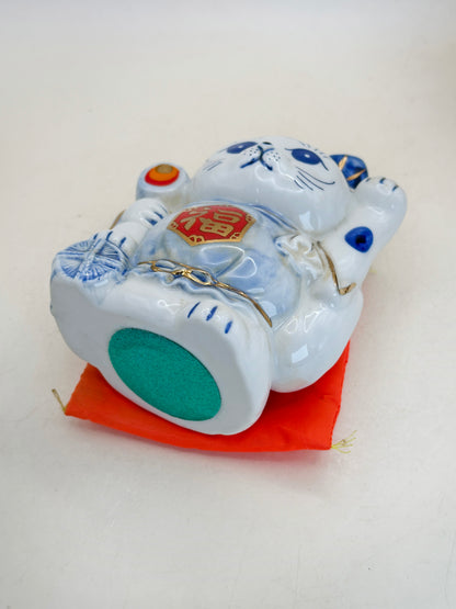 FT444 -  Arita ware Maneki Neko Cat 有田焼
