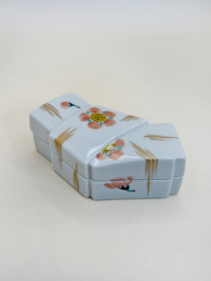 TB162 - Kōgō Incense Box by Yamagami Chikuho 山上竹鳳