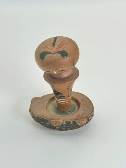K10116 - Vintage onsen omiyage kokeshi doll