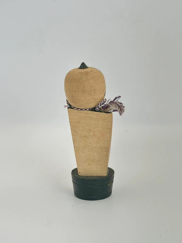 K10081 - Onsen souvenir omiyage kokeshi doll