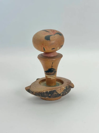 K10116 - Vintage onsen omiyage kokeshi doll