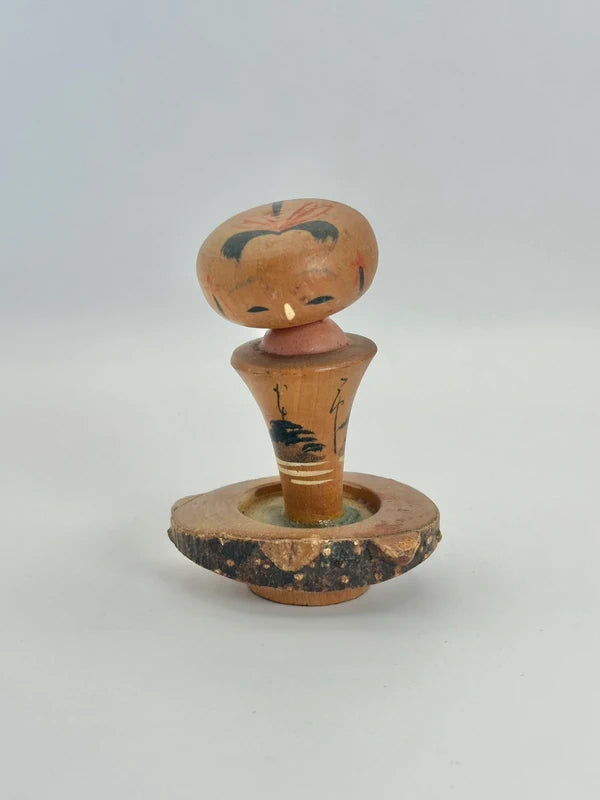 K10116 - Vintage onsen omiyage kokeshi doll