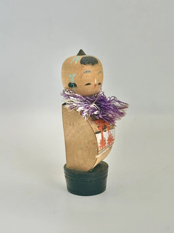 K10081 - Onsen souvenir omiyage kokeshi doll