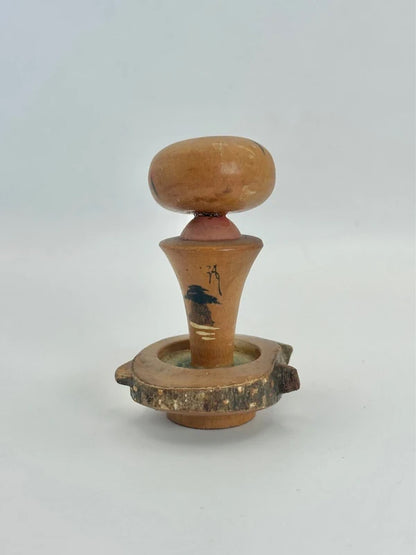 K10116 - Vintage onsen omiyage kokeshi doll