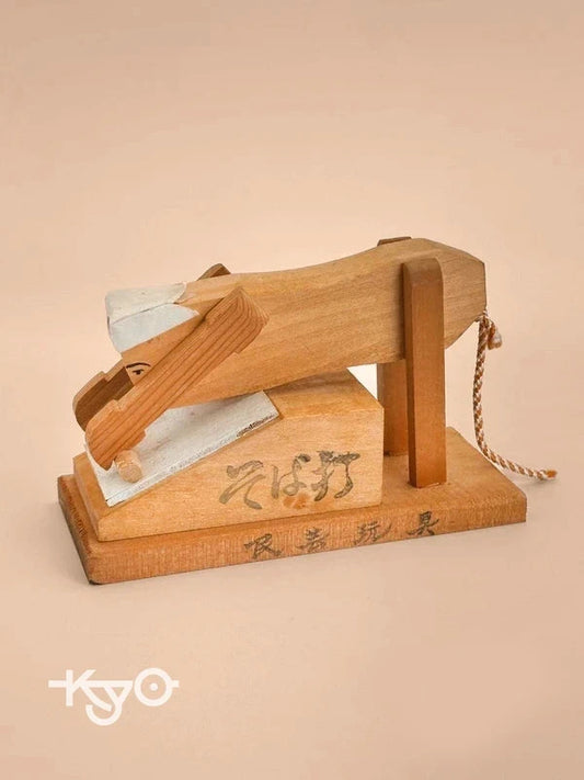FT123 - Soba-Uchi Mingei Gangu folk toy そば打ち