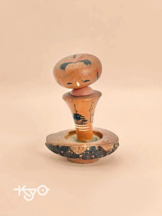 K10116 - Vintage onsen omiyage kokeshi doll