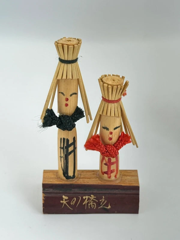FT80 - Vintage Japanese folk toy bamboo︱ Amanohashidate 天の橋立