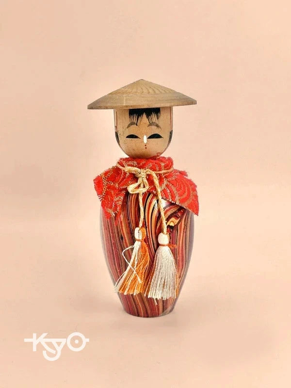K10110 - Vintage omiyage kokeshi doll tokkuri