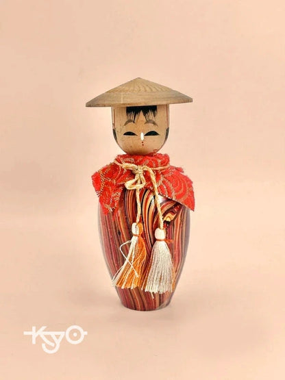K10110 - Vintage omiyage kokeshi doll tokkuri