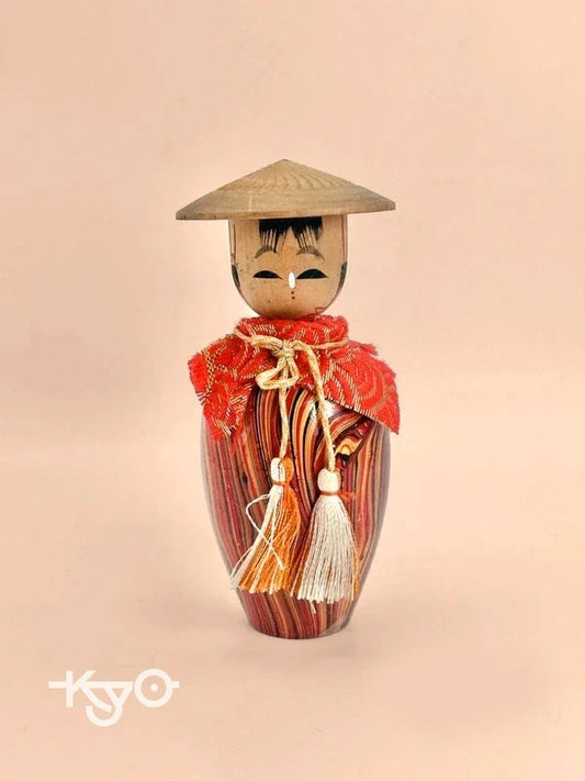 K10110 - Vintage omiyage kokeshi doll tokkuri